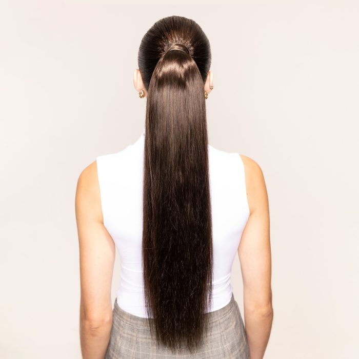 PDP 24 in 120 g 1 ponytail mochachinobrown alt2 2700x2700 7ccec501 49f2 4090 b0a9 030e7dee3fee scaled